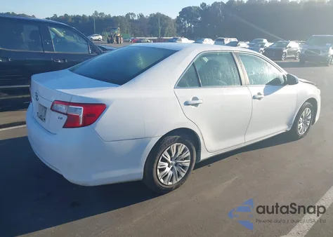 2012 Toyota Camry Le z USA, uszkodzony, nr VIN 4T1BF1FK4CU159909